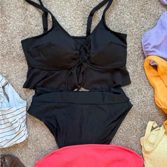 Colorful Swimwear Collection - Picture 8 of 9